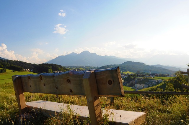 着各年龄层